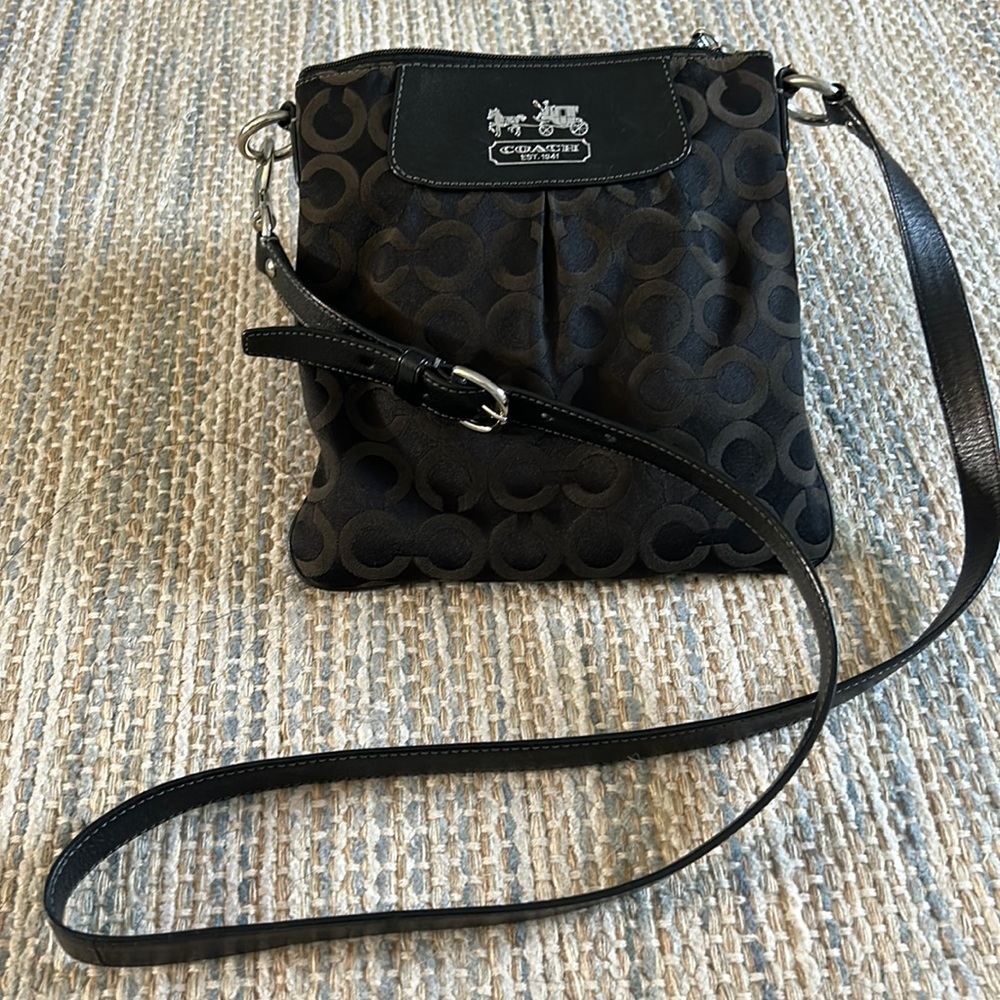 Authentic Coach Cross Body Bag EUC